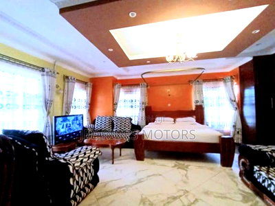 Furnished 5bdrm Maisonette in Golf View Estate, Nairobi Central - Image 8