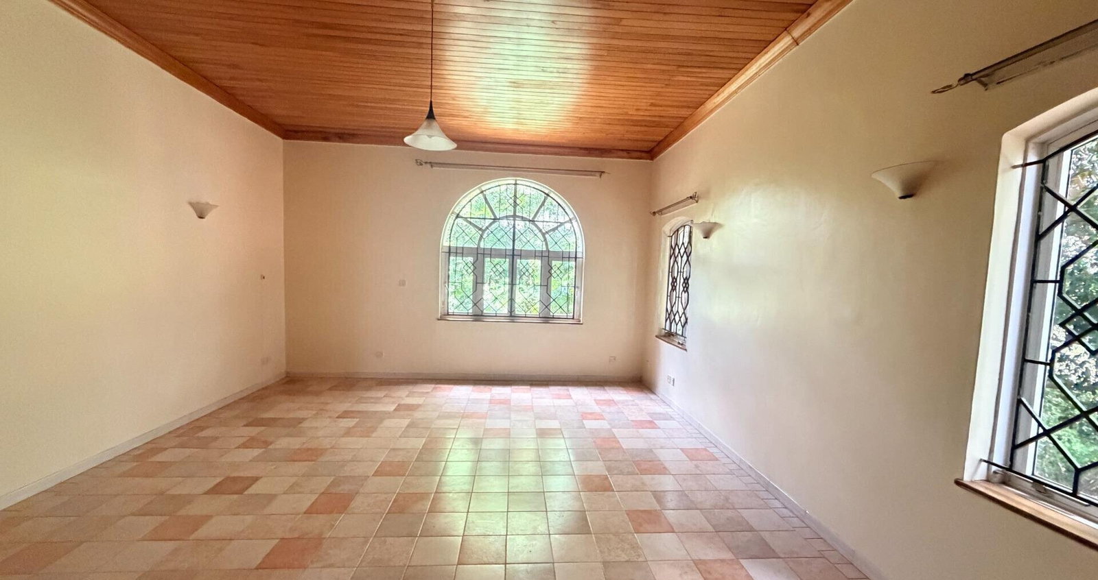 Lakeview 4BR Villa at KSh 480K