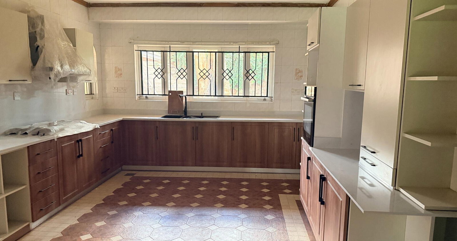 Lakeview 4BR Villa at KSh 480K
