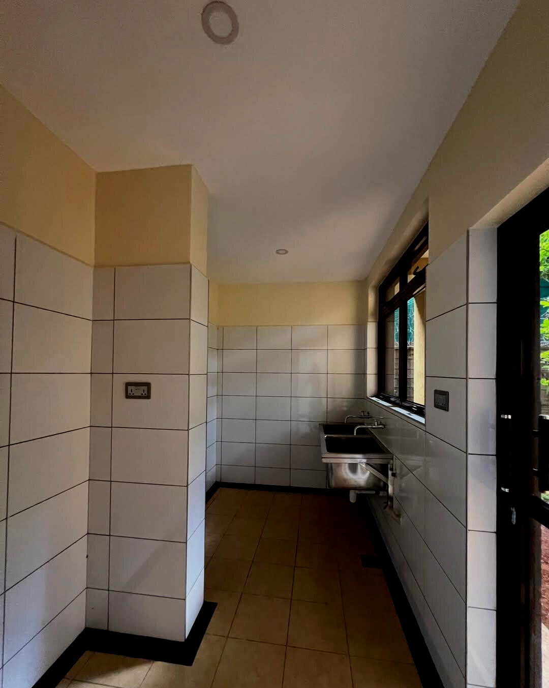 New 5-Ensuite Townhouse with Rooftop Garden - Lavington