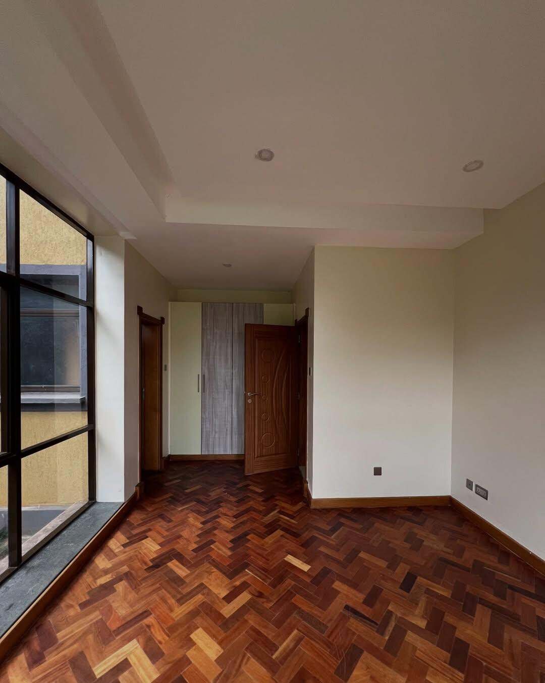 New 5-Ensuite Townhouse with Rooftop Garden - Lavington