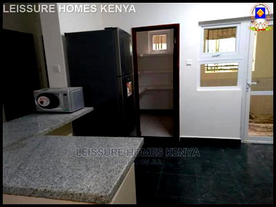 2bdrm Apartment in Lavington for sale - Image 7