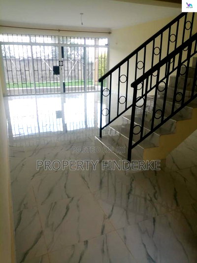 4bdrm Townhouse/Terrace in Kadeya, Oluulua for sale - Image 10