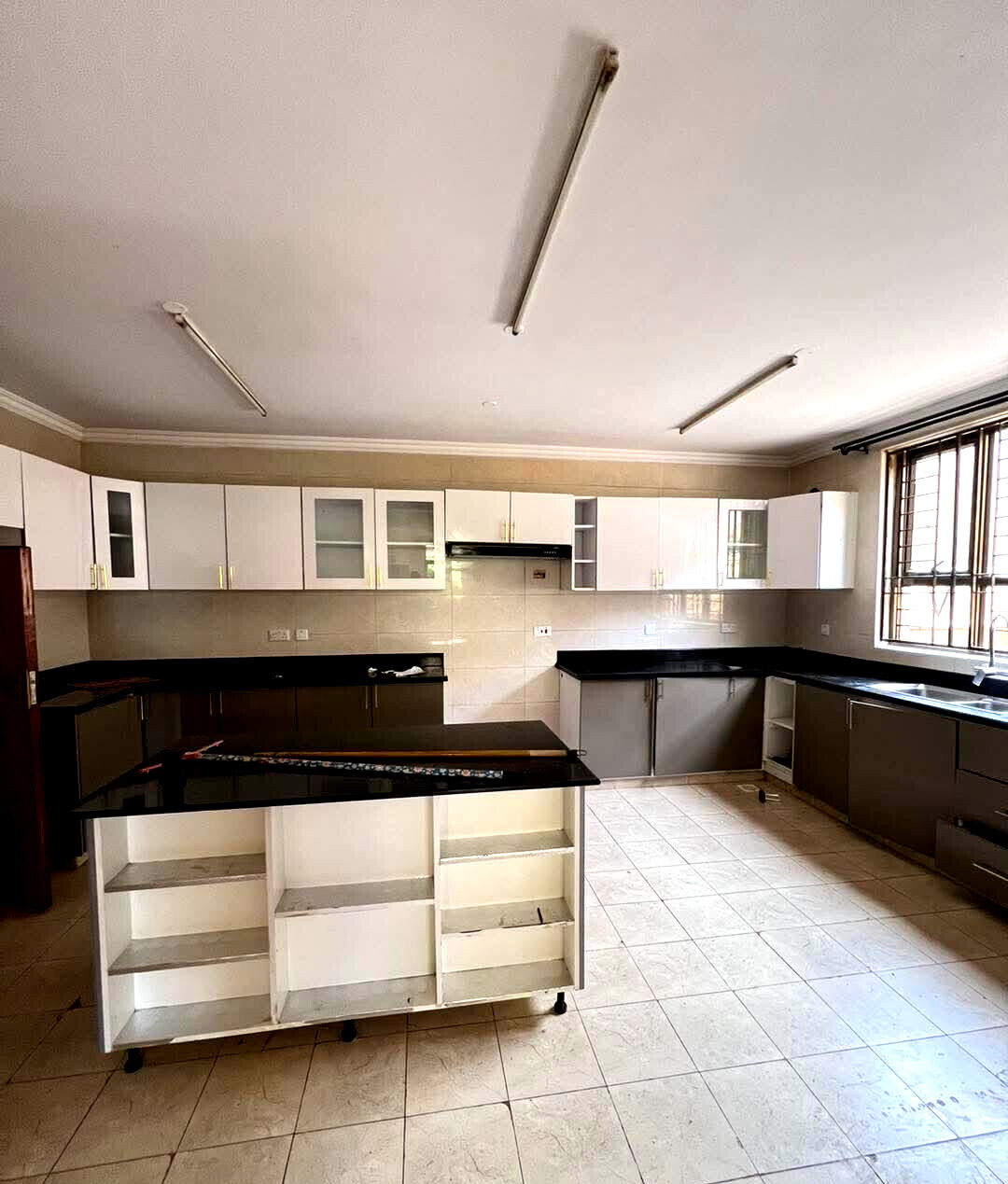 5-Bed Townhouse with Pool & Generator in Lavington - KES 70M