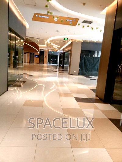High End Mall Shops - Image 1
