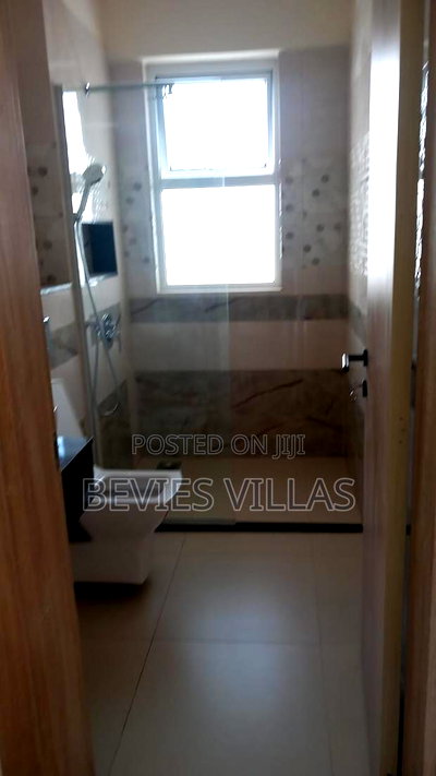 3bdrm Apartment in Parklands for rent - Image 6