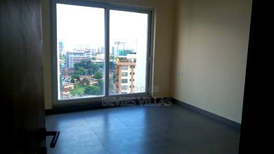 3bdrm Apartment in Parklands for rent - Image 7
