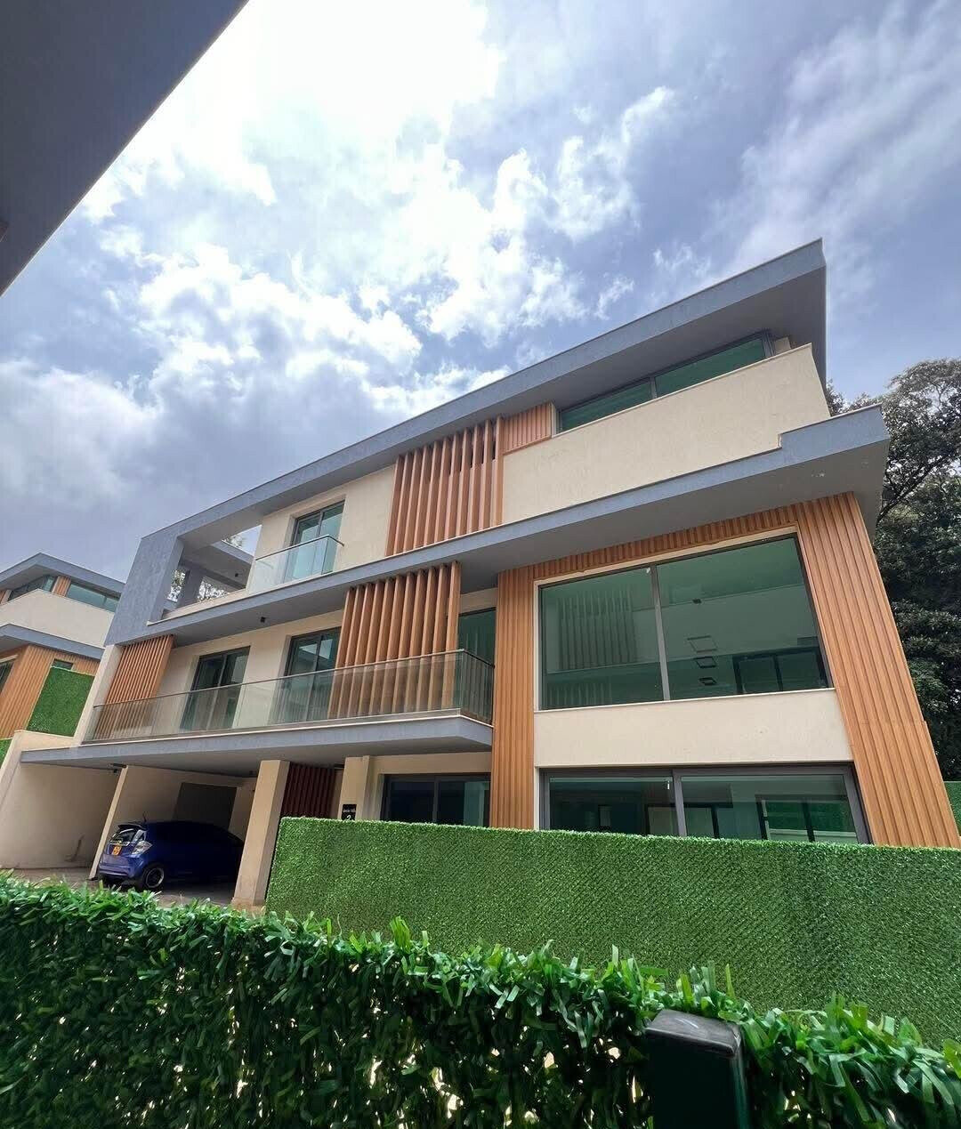 New 5-Bed All-Ensuite Townhouse with TV Lounge - Lavington