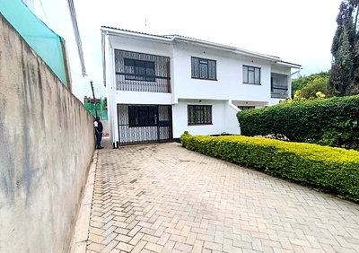 3BR Townhouse with Parking at KSh 120K