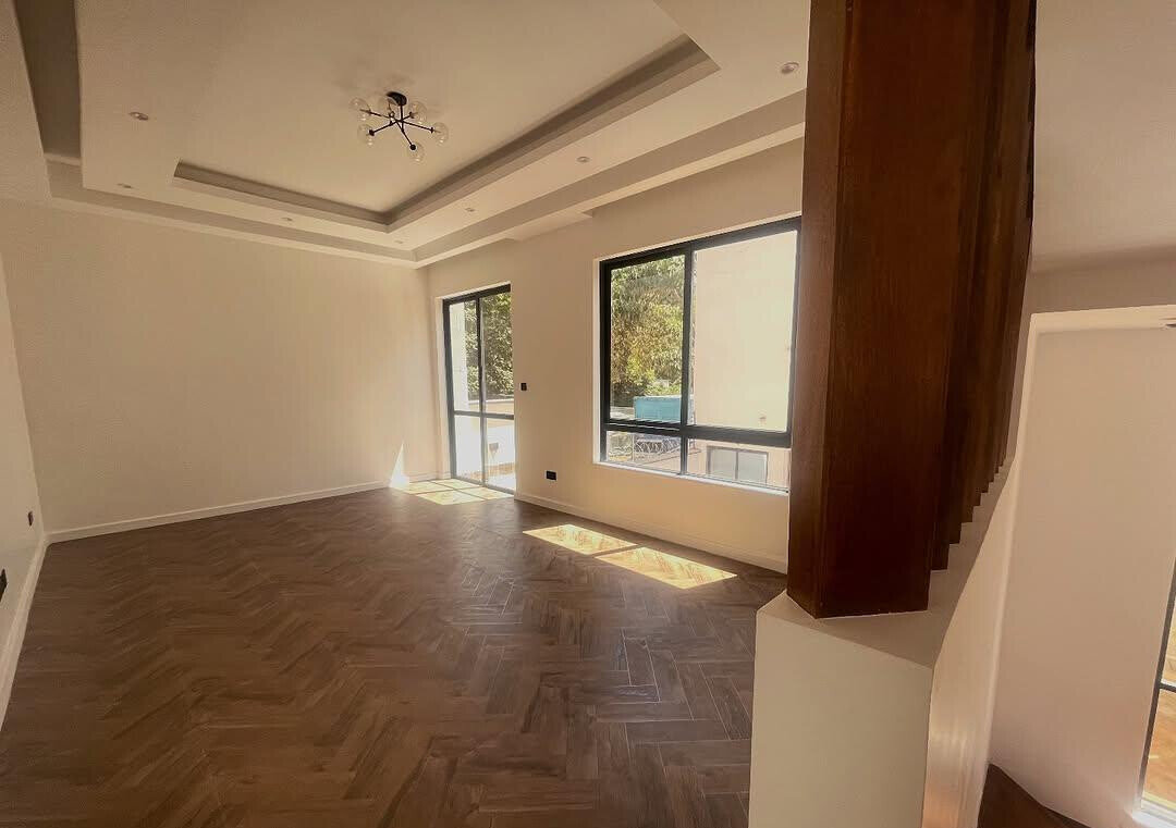 Brand New 4-Ensuite Townhouse with DSQ & Garden - Lavington