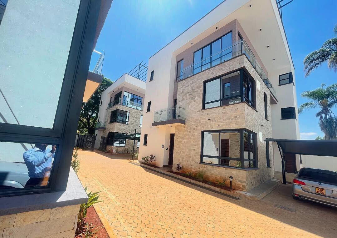 Brand New 4-Ensuite Townhouse with DSQ & Garden - Lavington