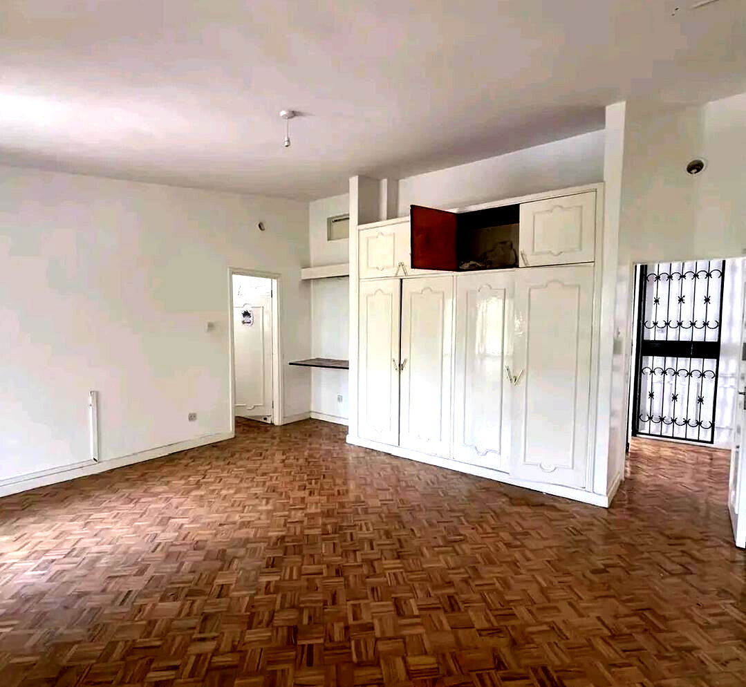 5 En-Suite Bedrooms Plus DSQ in Gated Kilimani Court