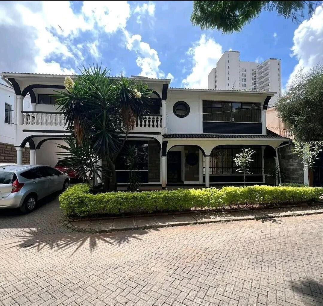 5 En-Suite Bedrooms Plus DSQ in Gated Kilimani Court