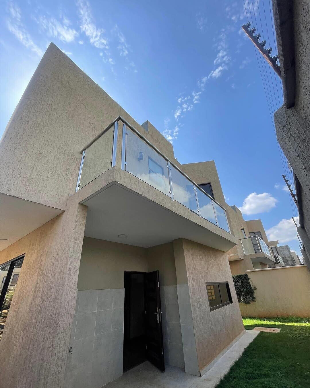 3BR Townhouse with Parking at KSh 18M
