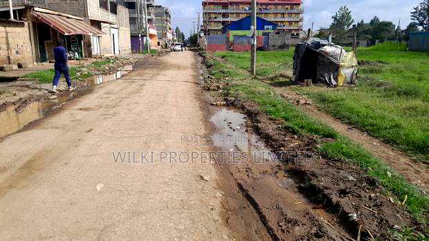 Very Prime 100*100 Commercial Plot for Sale