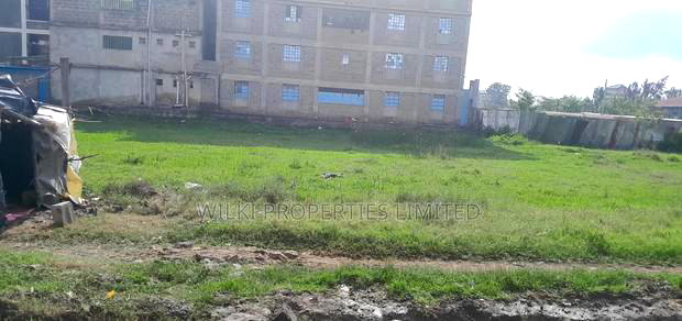 Very Prime 100*100 Commercial Plot for Sale