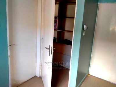 3bdrm Apartment in Nyayo Embakasi for sale - Image 8