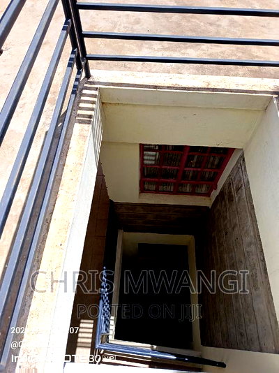 2bdrm Block of Flats in Kamakis Estate for sale - Image 13