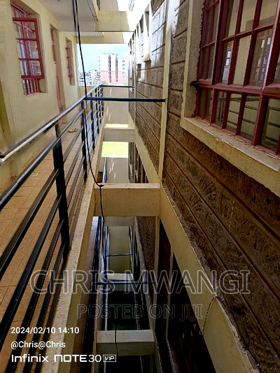 2bdrm Block of Flats in Kamakis Estate for sale - Image 15