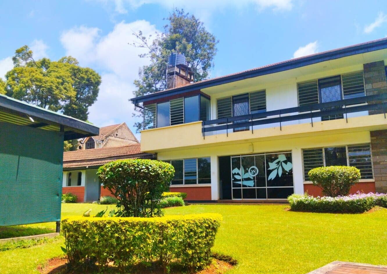 3/4 Acre Office Space in Lavington