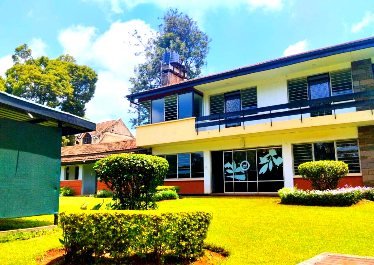 3/4 Acre Office Space in Lavington