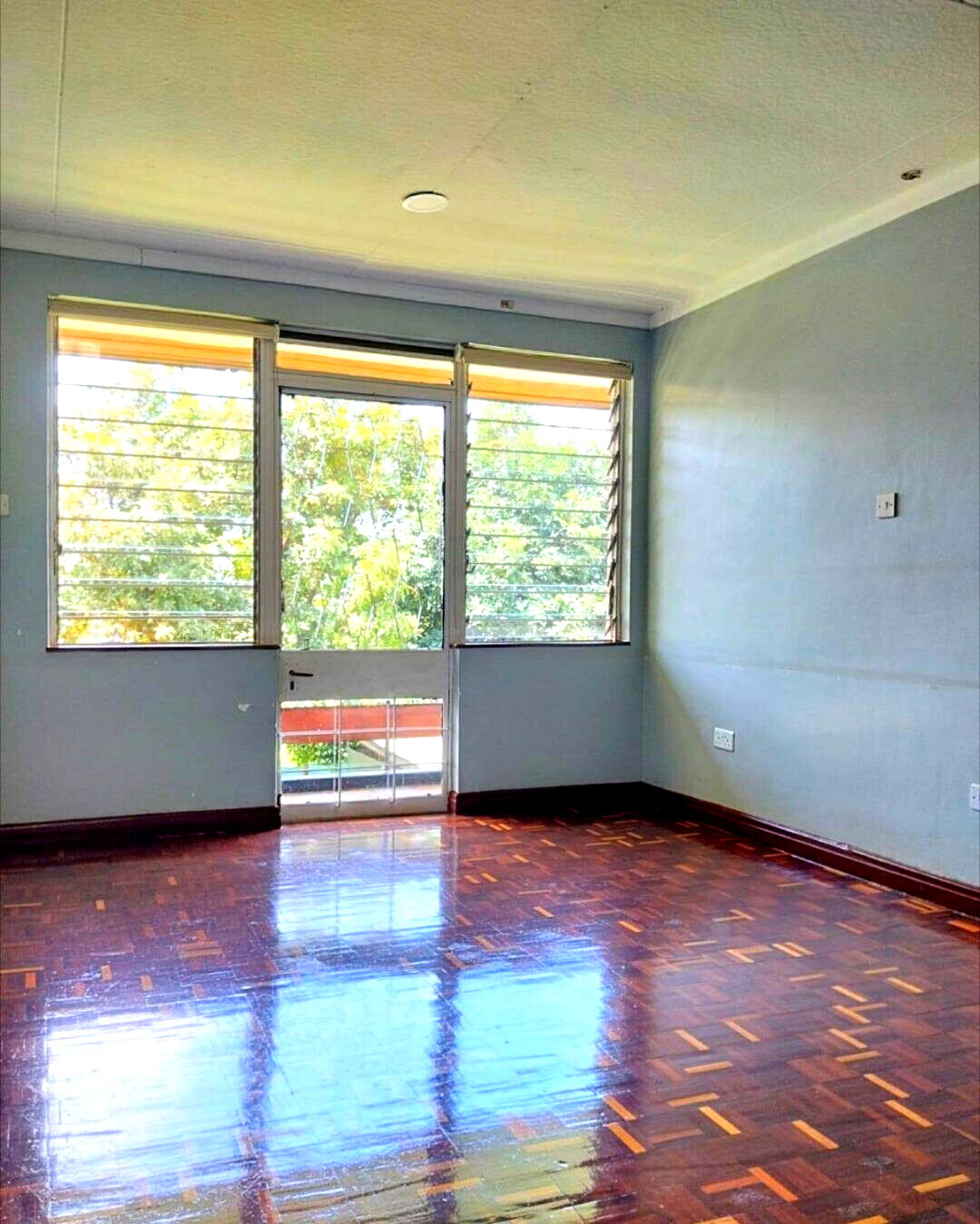 3/4 Acre Office Space in Lavington
