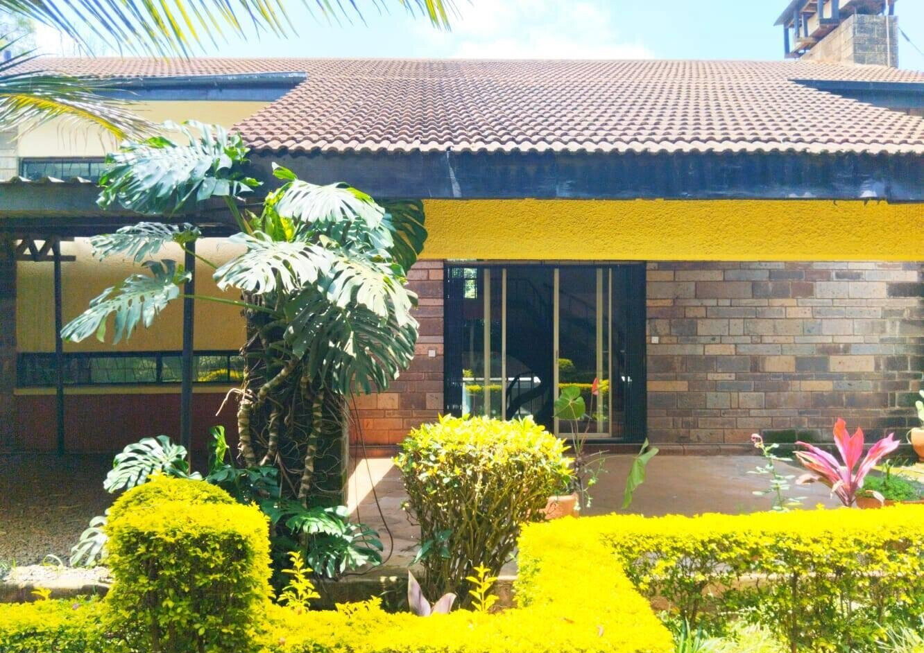 3/4 Acre Office Space in Lavington