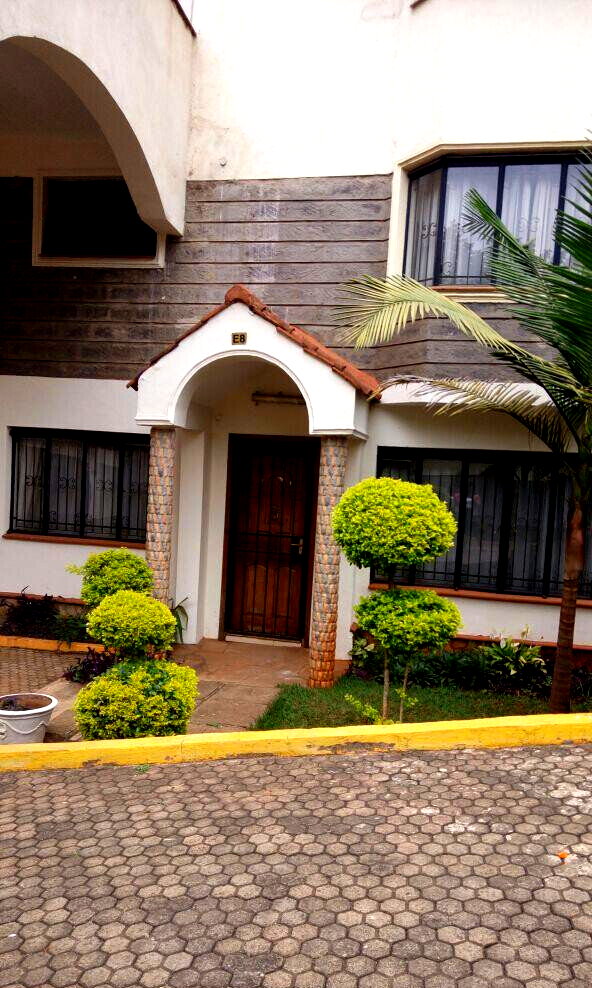 4BR Townhouse with Jacuzzi & Pool in Brookside - Westlands