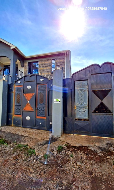50x100 Townhouse with Garden
