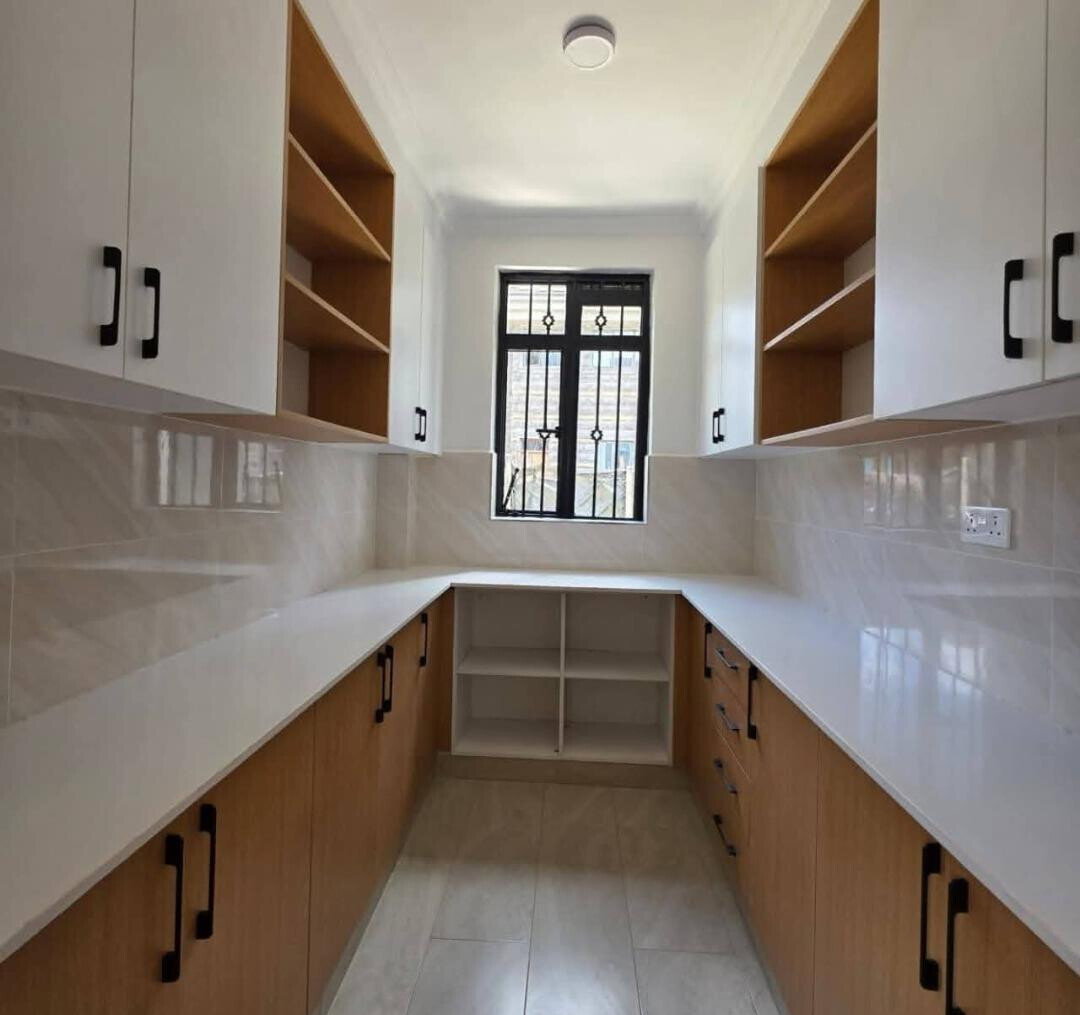 4BR All-Ensuite Townhouse on Quarter-Acre with Title - Dykio, Ruiru