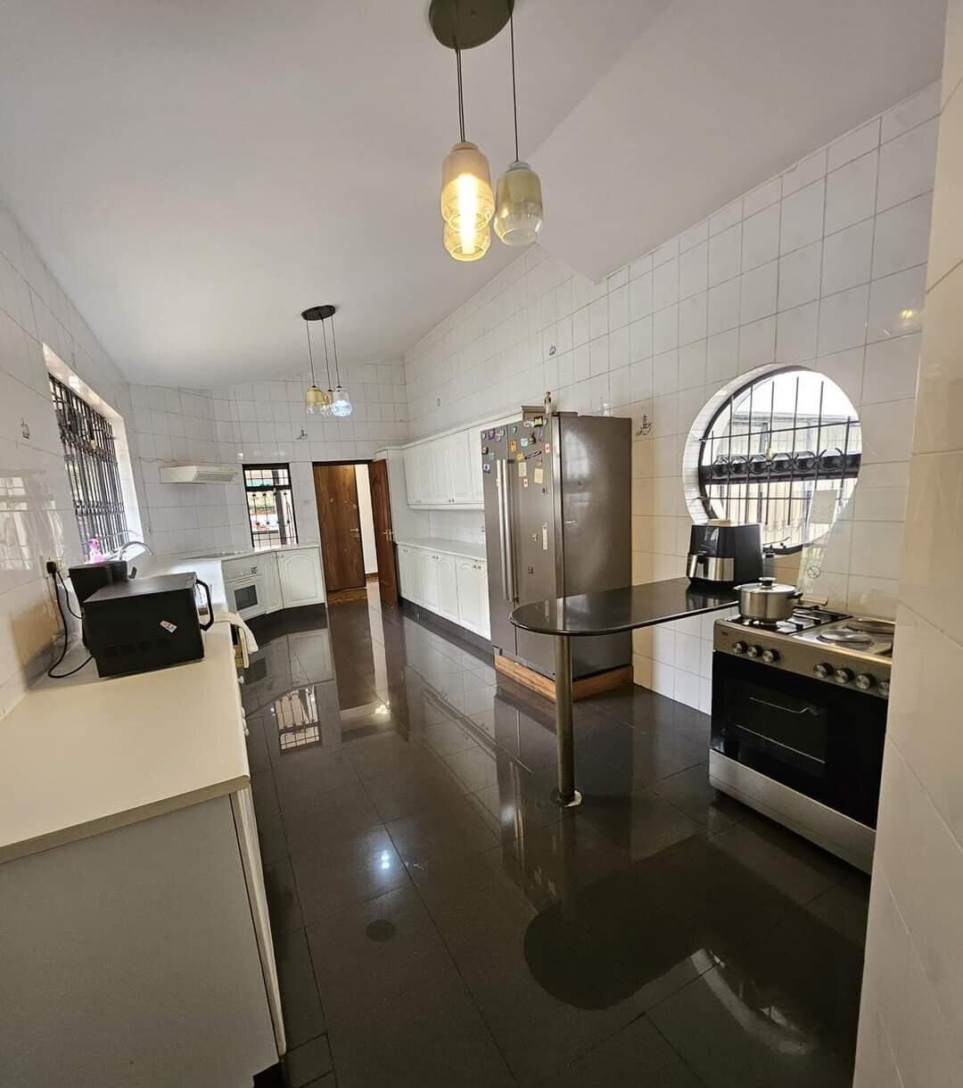 4BR Villa with DSQ & 10,000L Water Tank - Spring Valley