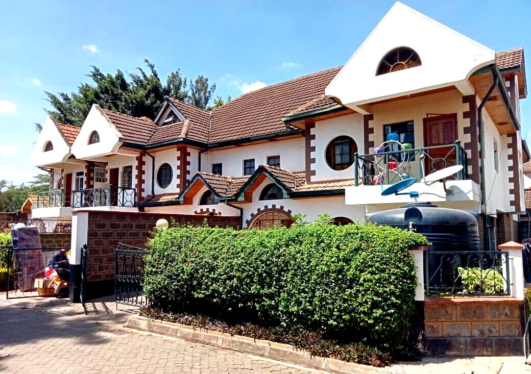 5BR All-Ensuite Townhouse with DSQ - South C Gated 20-Unit Estate
