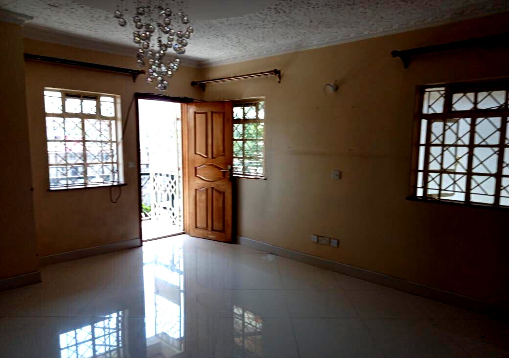 5BR All-Ensuite Townhouse with DSQ - South C Gated 20-Unit Estate
