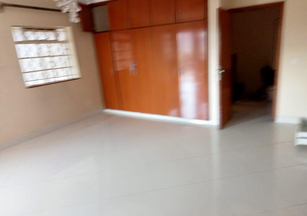 5BR All-Ensuite Townhouse with DSQ - South C Gated 20-Unit Estate