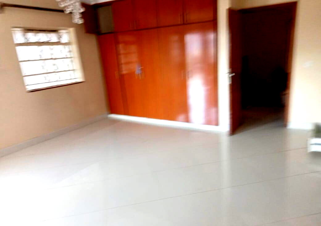 5BR All-Ensuite Townhouse with DSQ - South C Gated 20-Unit Estate