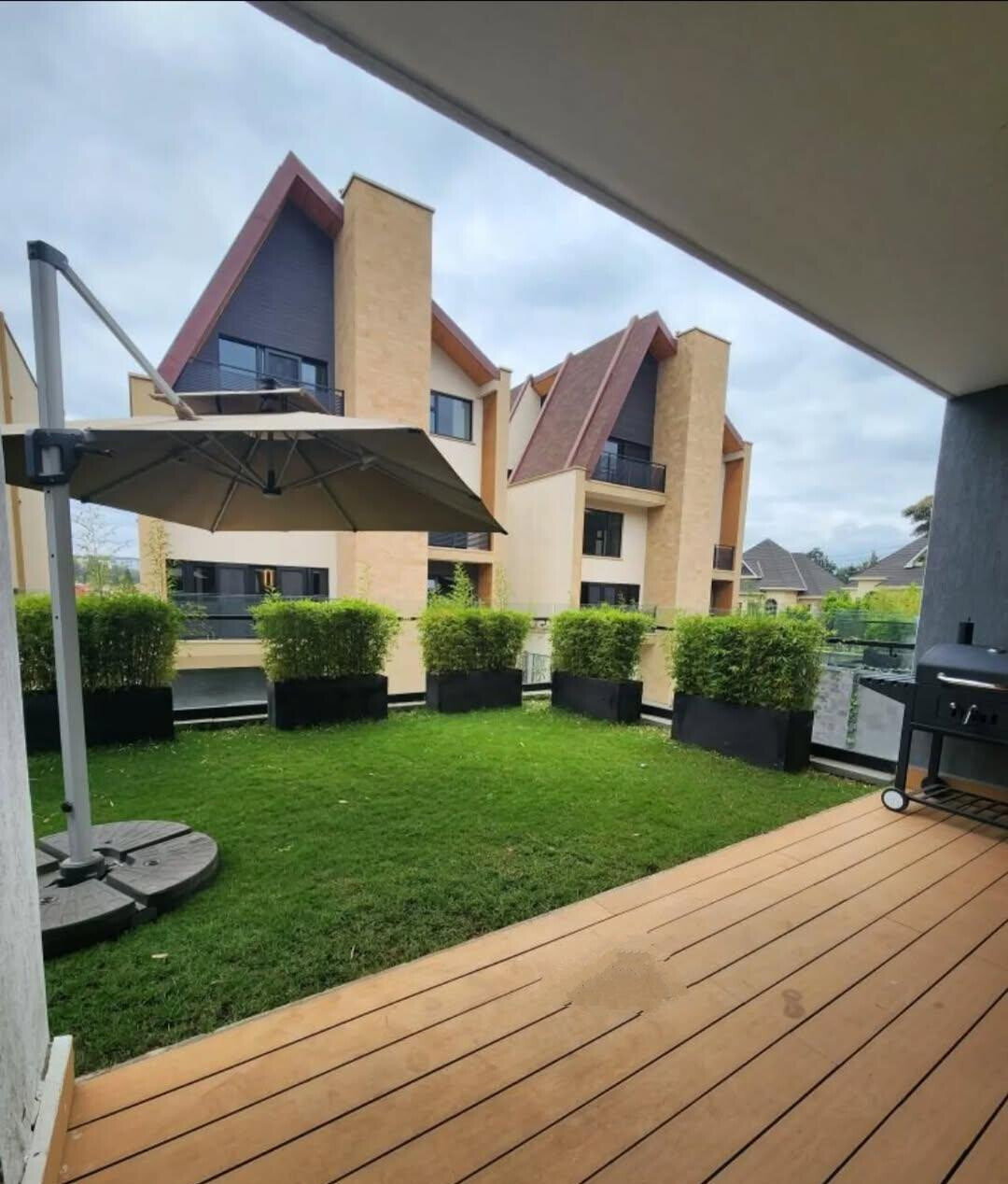 4-Level Ultra-Modern Townhouse with Pool & Game Room - Lavington