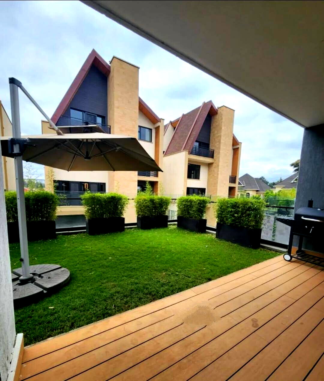 4-Level Ultra-Modern Townhouse with Pool & Game Room - Lavington