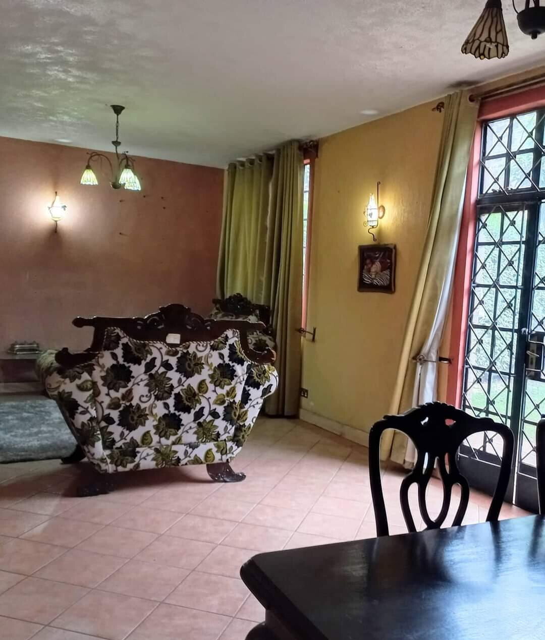 4BR Townhouse with Sunken Lounge & DSQ - Waterfront Gardens, Loresho