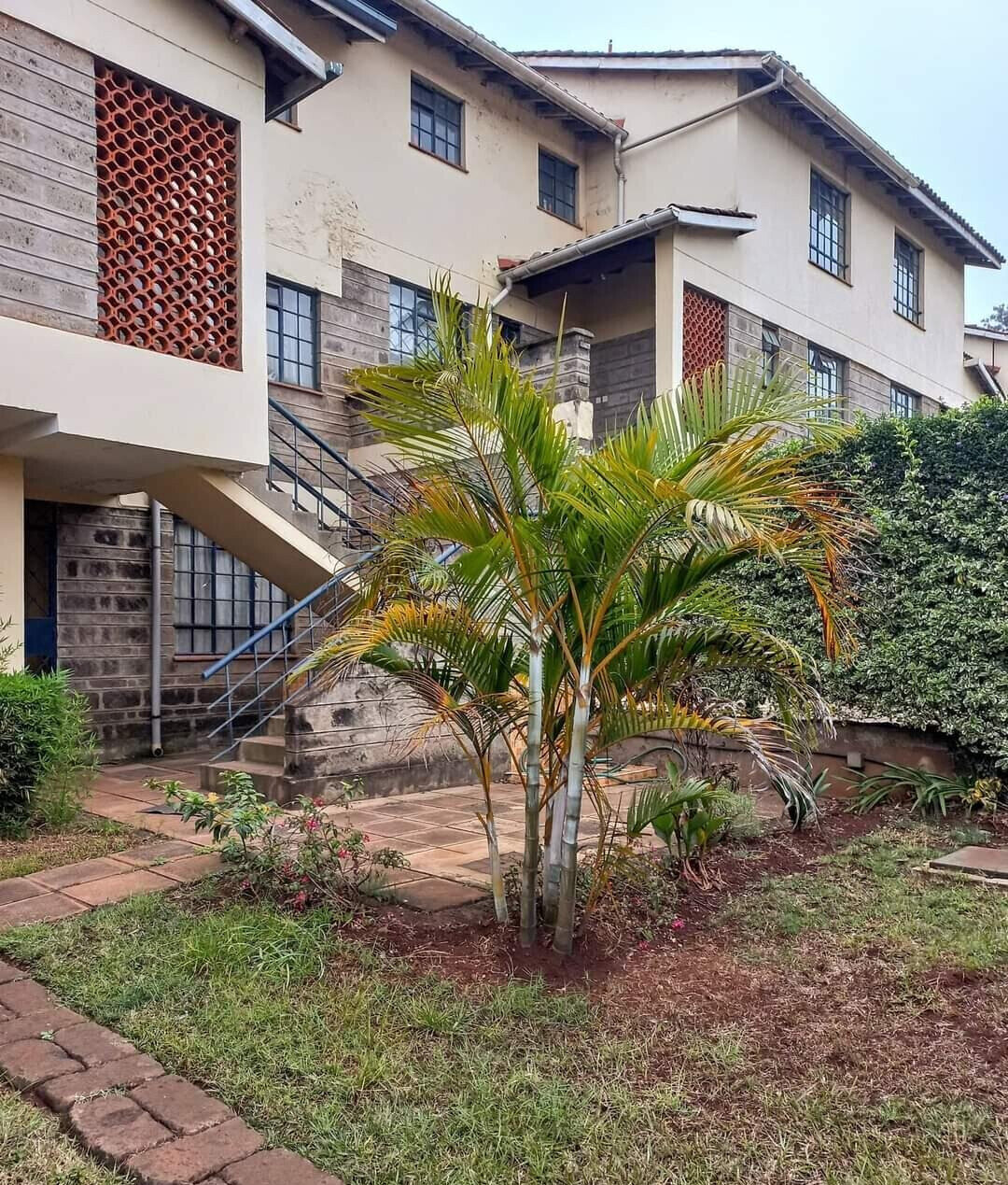 4BR Townhouse with Sunken Lounge & DSQ - Waterfront Gardens, Loresho