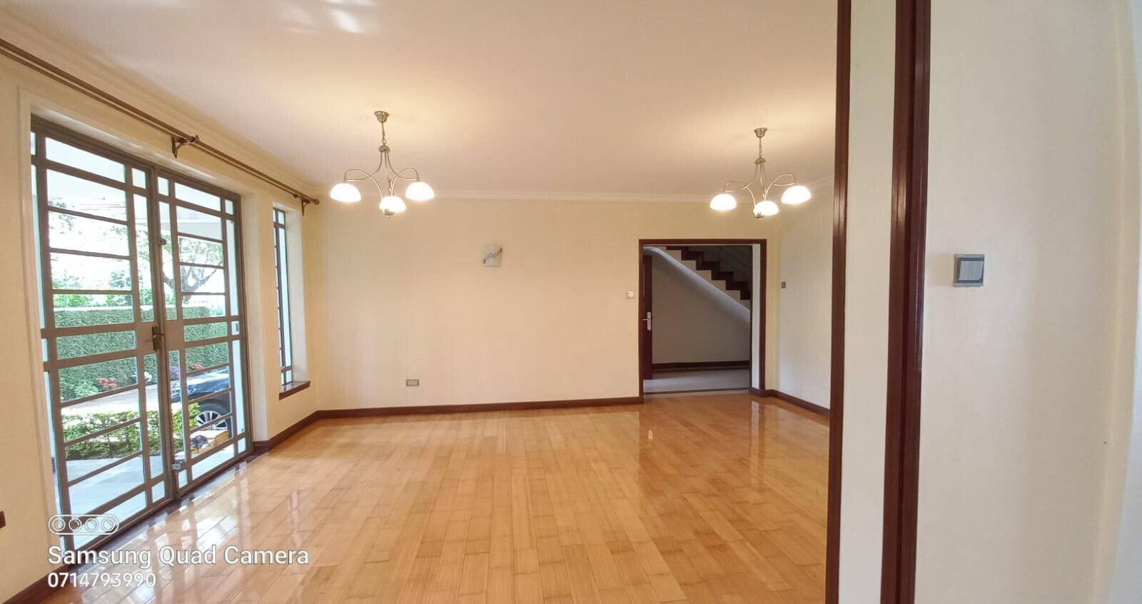 5-Ensuite Townhouse with DSQ in Quiet Spring Valley Compound