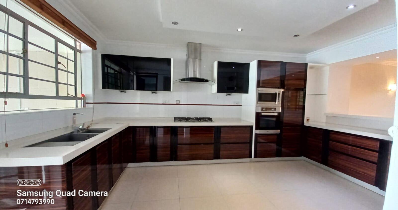 5-Ensuite Townhouse with DSQ in Quiet Spring Valley Compound