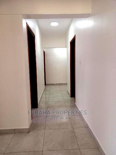 3bdrm Apartment in Kizingo for Sale - Image 3