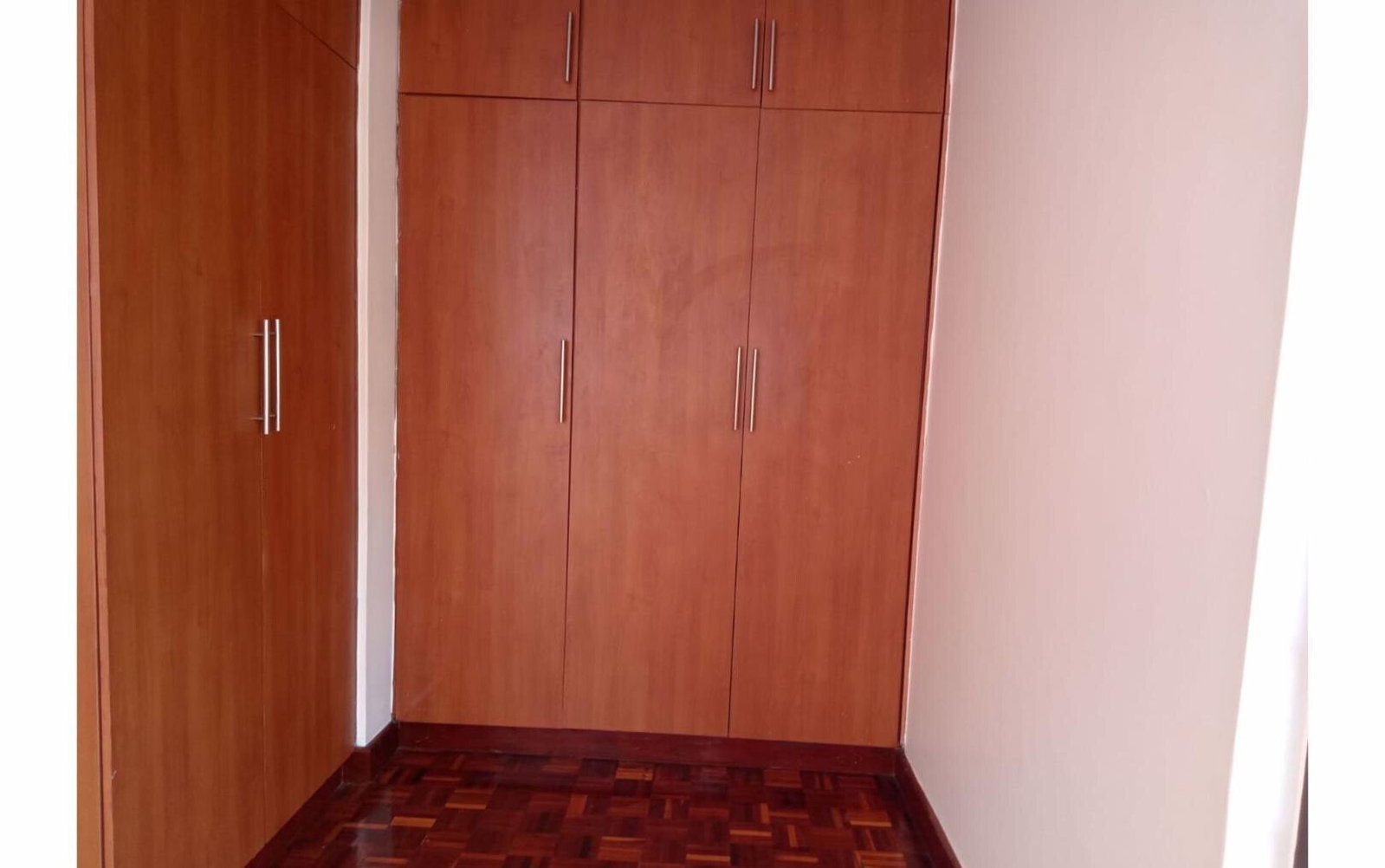 5-Ensuite Townhouse with Study & Pool in Gated Lavington Estate
