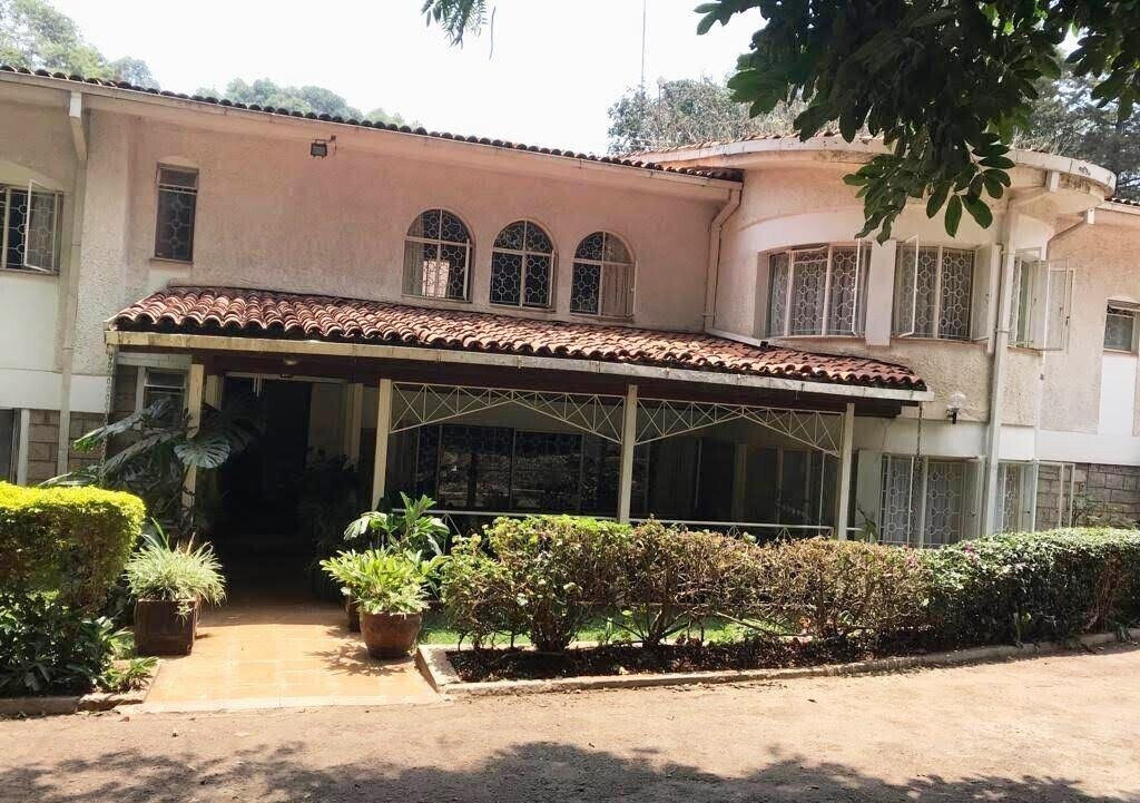 6-Bed Townhouse on 0.75 Acres Near Village Market - Gigiri
