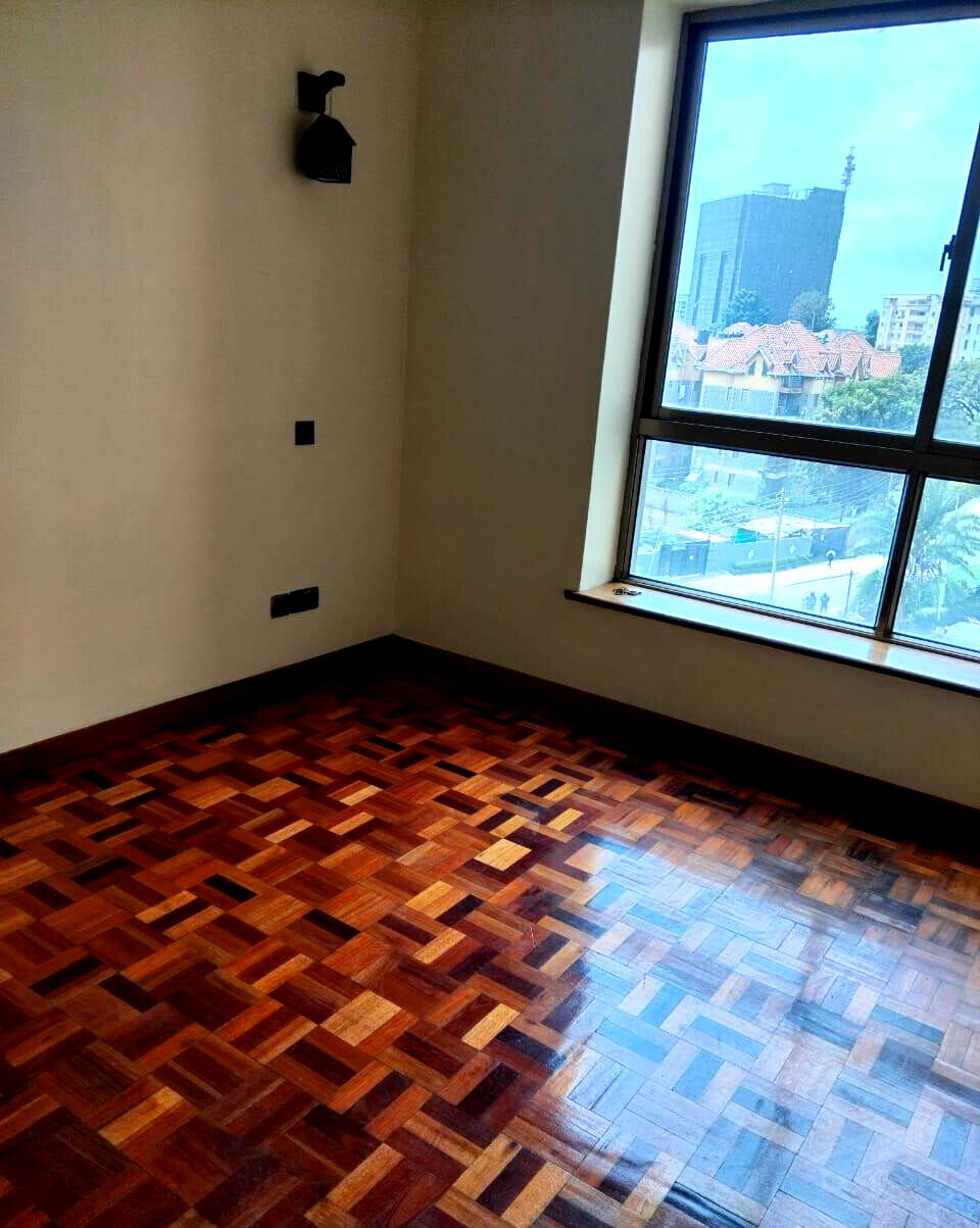 3BR All-Ensuite + DSQ with Pool & Gym - Kileleshwa