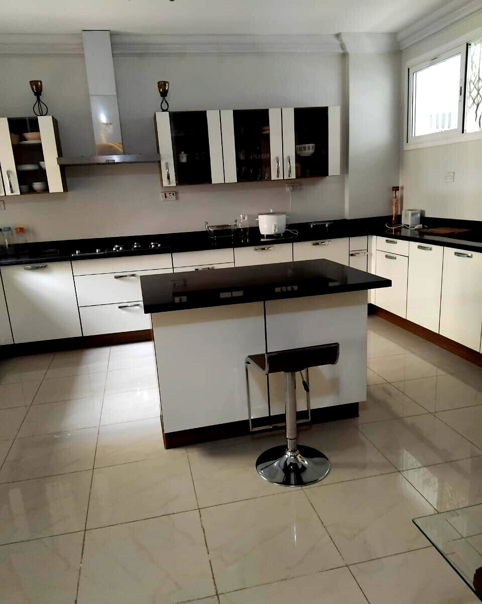 3BR All-Ensuite + DSQ with Pool & Gym - Kileleshwa