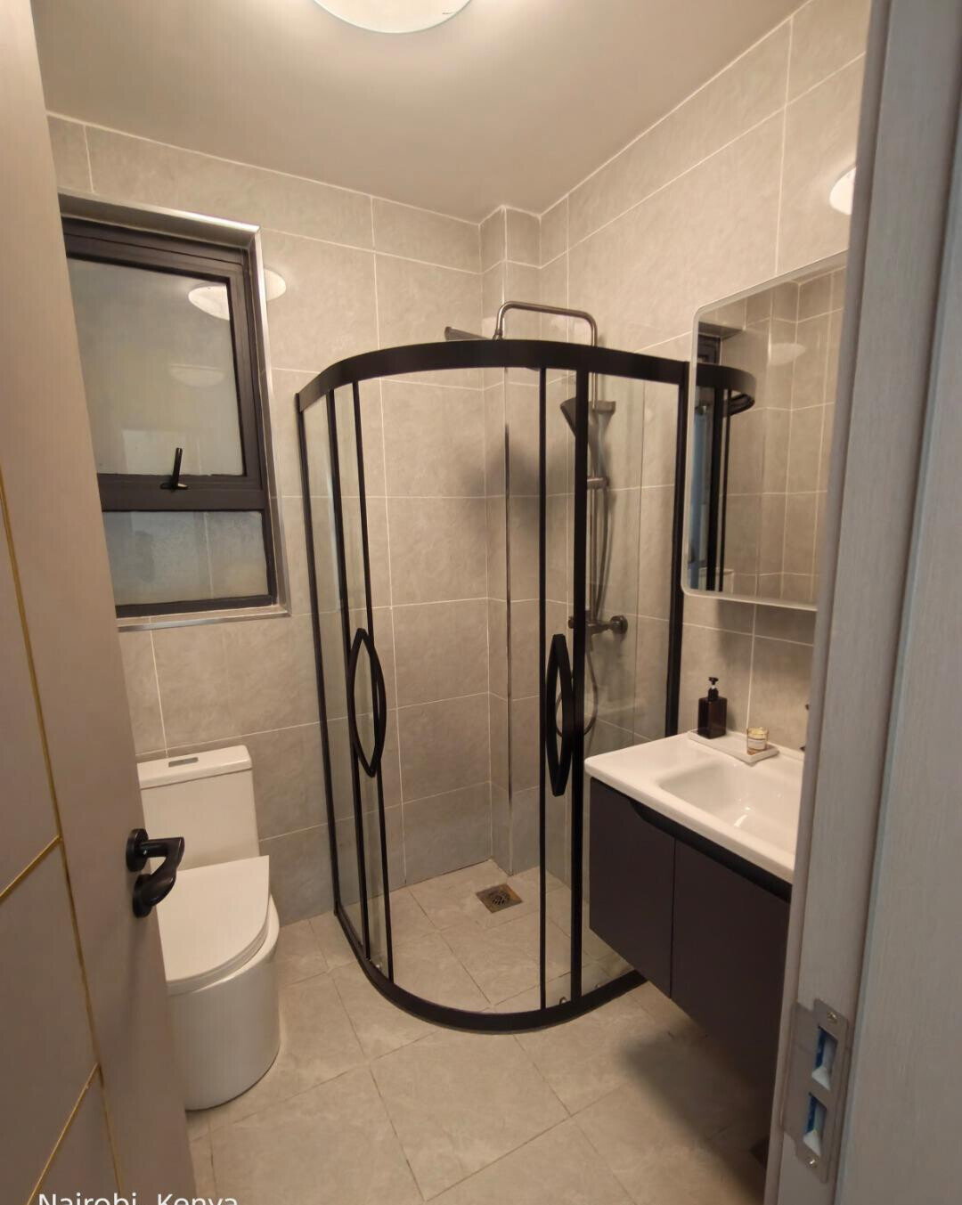3BR Apartment with Rooftop Entertainment & Gym - Westlands