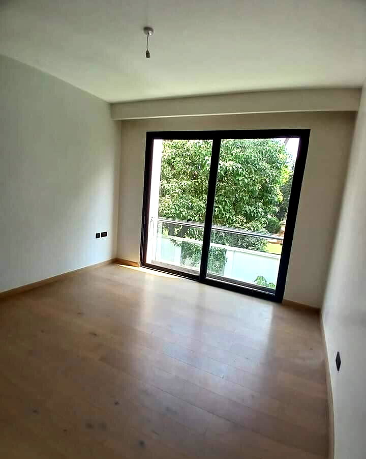 4BR Townhouse with Sunken Lounge & DSQ - Lavington