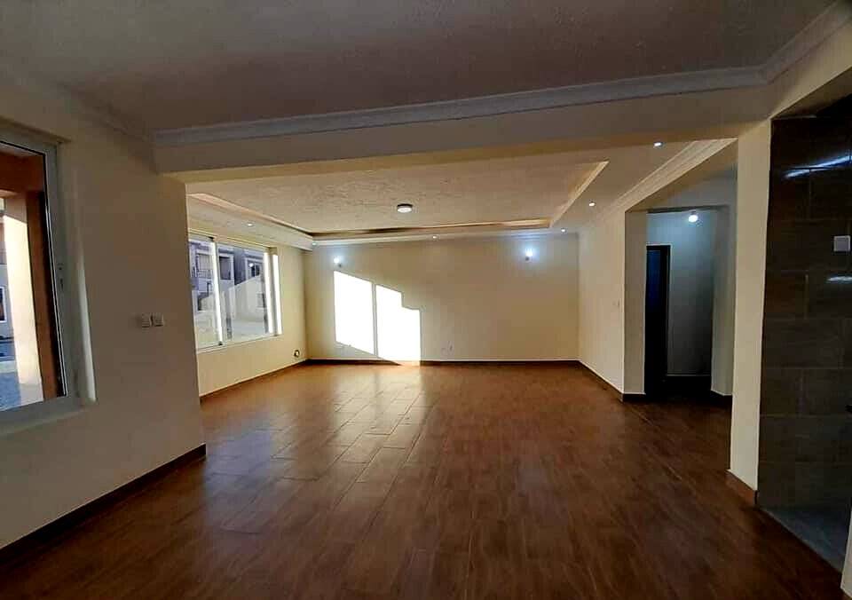 4BR All-Ensuite Townhouse with Rooftop & DSQ - Syokimau