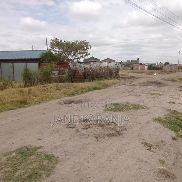 50 by 100 Plot for Sale Mwihoko Next to Mwihoko Secondary 3.2m